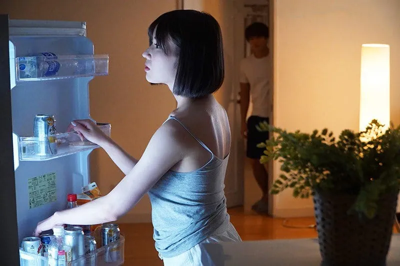 Chị vợ yêu cãi nhau với ông chồng đến nhà ghệ ở rồi phang luôn chồng em gái