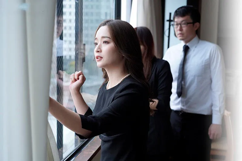 Anh xã mất 3 năm, má kế trẻ tìm đến con gã chồng giải tỏa thiếu thốn