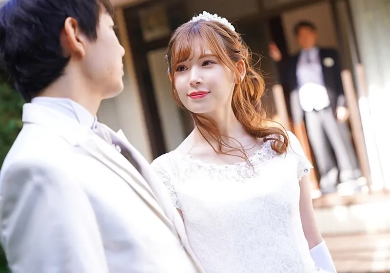 Bố ông chồng quan hệ bạn gái của con trai ngay sau lễ cưới của con trai