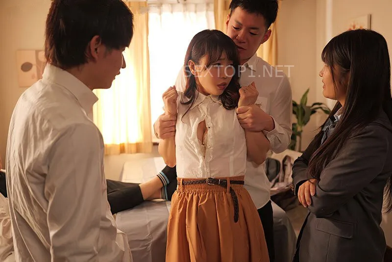 Không ưa má kế, cô con gái gọi bạn học về nhà cưỡng hiếp